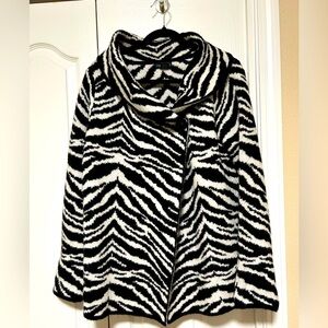 Adrienne Vittadini Black and White Zebra Animal Print Cardigan, Large